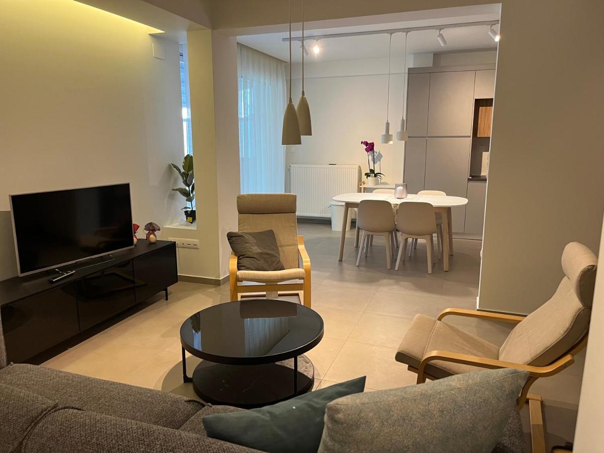 Fofi'S City Center Apartment Kavala Bagian luar foto